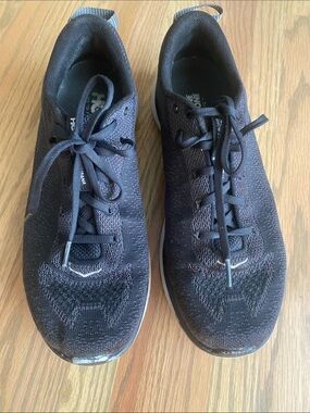 Used Men’s Size 9 Hoka One One Men's Black Hupana Flow Sneakers